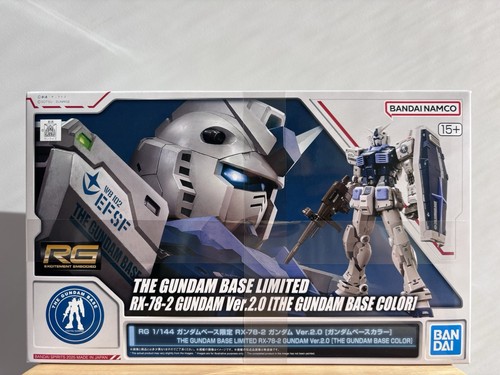 Bandai 2 gundam base - rx,