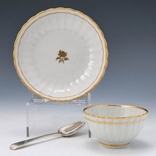 Early New Hall Porcelain Pattern 64 Tea Bowl and Saucer c1790
