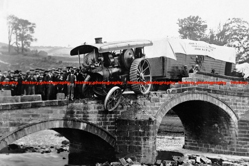 F015114 road accident - f015114,