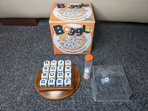 Boggle dice game parker - dice,