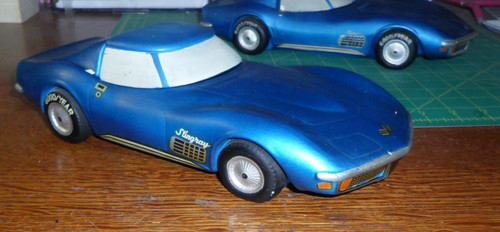 Vintage corvette stingray - x,