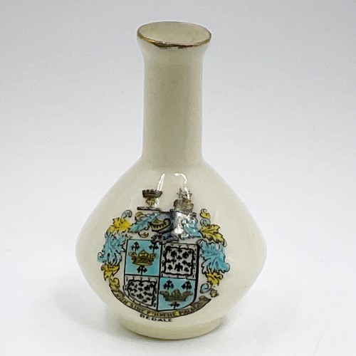Vintage swan crested china - vintage,