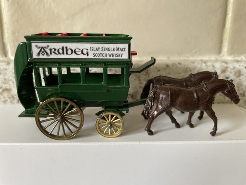 Lledo horse drawn open top - horse,