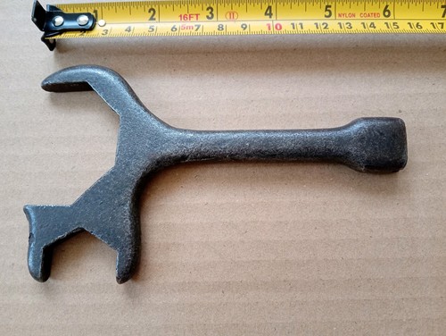 Rare unusual vintage spanner - unusual,