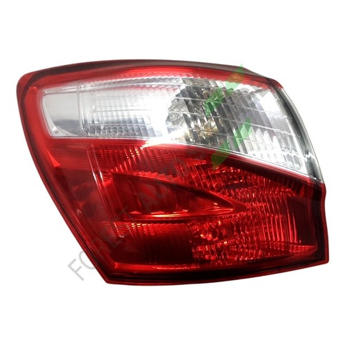 2011 nissan qashqai rear light - 2011,