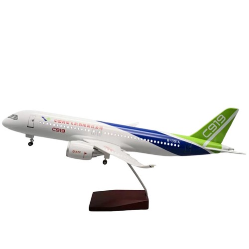 Passenger jet model desktop - passenger,