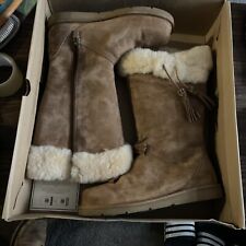 UGG Ladies Plumdale  Brown