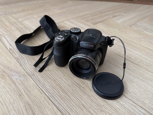 Fujifilm finepix s1730 - s1730, 12mp
