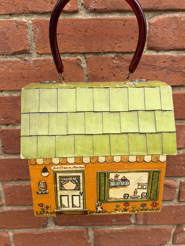 Vintage 1970s wooden house - wooden,