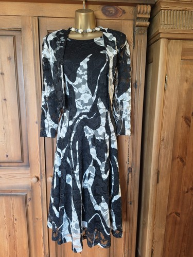 Beautiful georgedé monochrome - beautiful,