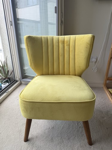 Yellow cocktail chair 1960s - yellow,
