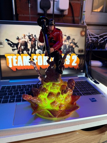 Team fortress soldier figure - team, 2