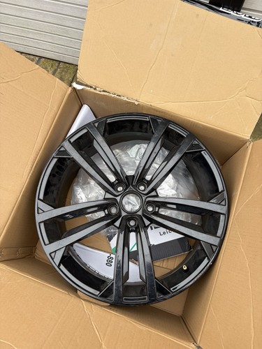 Alloy wheel vw - alloy, golf