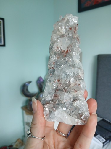 Diamond apophyllite with - apophyllite,