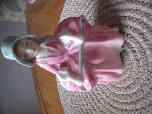 Royal doulton vintage - royal,