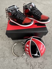 1.NIKE AIR JORDAN 1 RETRO Mini