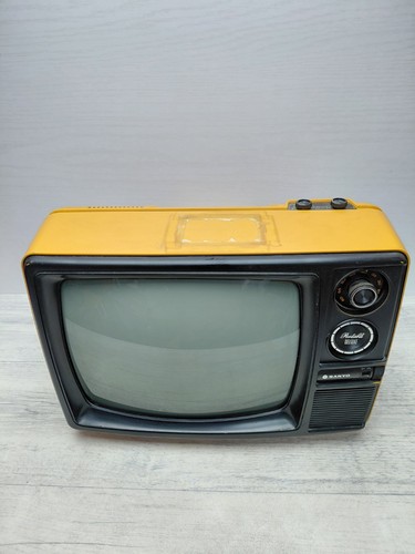 Vintage sanyo crt 12 t232 - crt, tv