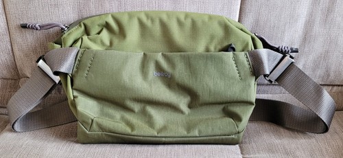 Bellroy venture crossbody - bellroy,