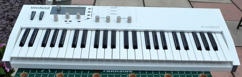 Waldorf blofeld keyboard - blofeld,