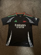Title: Arsenal Adidas