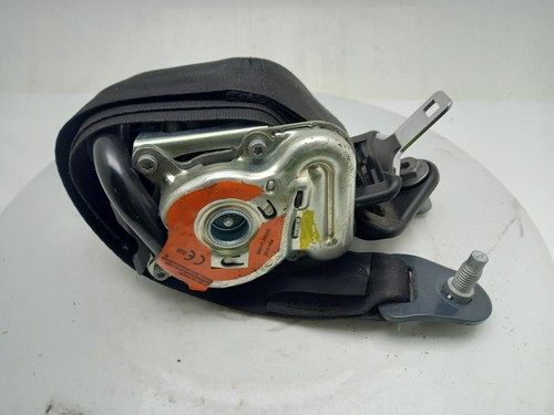 Vauxhall vivaro seat belt mk3 - vauxhall,