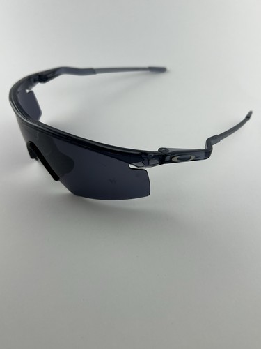 Oakley frame mumbo crystal - m,