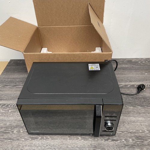 Toshiba black microwave - microwave, 20