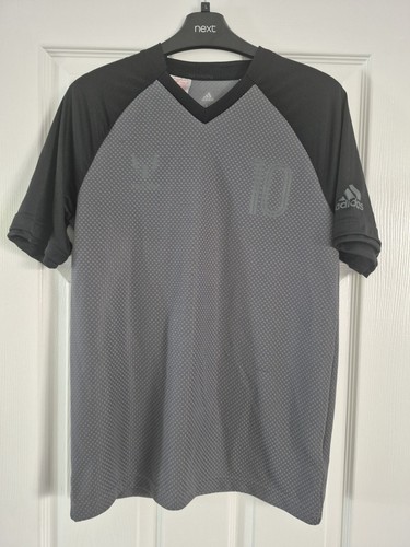 Boys size large - adidas, messi
