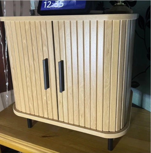 Small side cabinet - side,