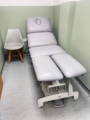 Therapy treatment bed - therapy/treatment,