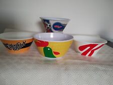 5 KELLOGGS MELAMINE CEREAL BOWLS With Tony Tiger Football.