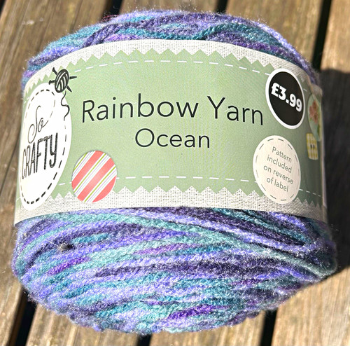 Crafty rainbow yarn - so,