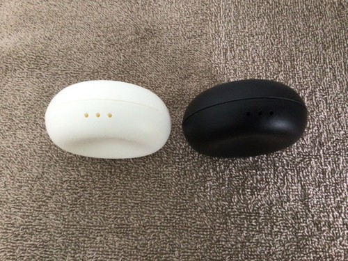Tupperware salt and pepper - salt,