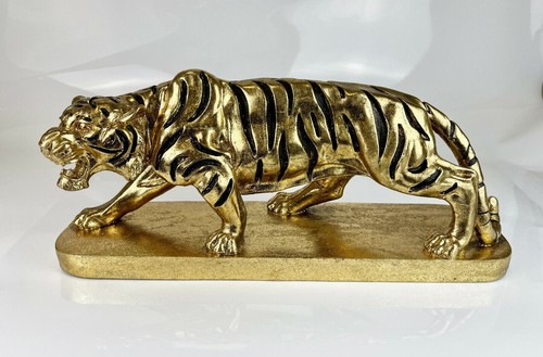 Gold sculptured detailed - sculptured,