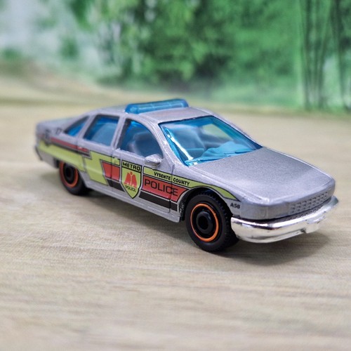 Matchbox chevy caprice - '94,