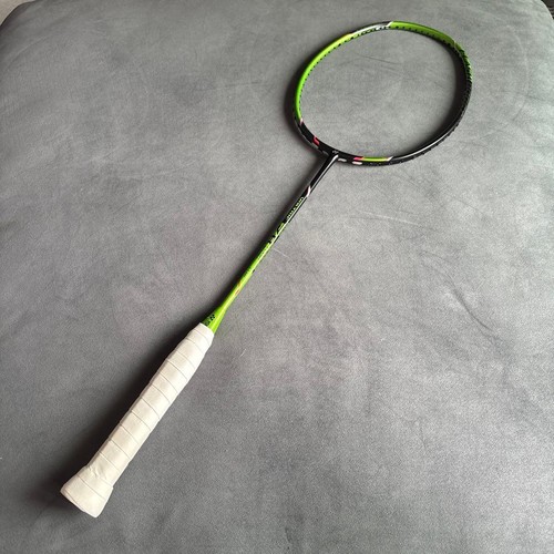 Yonex voltric fg5 - fb,