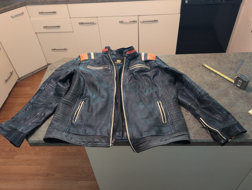 Vtg dark blue leather - blue,