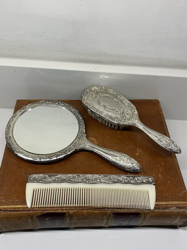 Vintage silver plated art - silver,