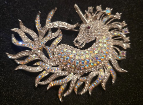 Butler wilson brooch unicorn - &,
