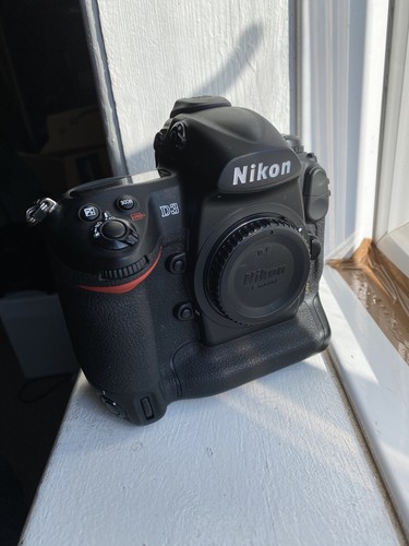 Nikon excellent condition - nikon,