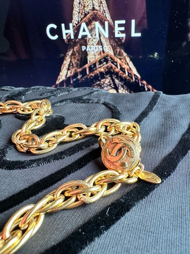 Chanel statement gold tone - chanel,