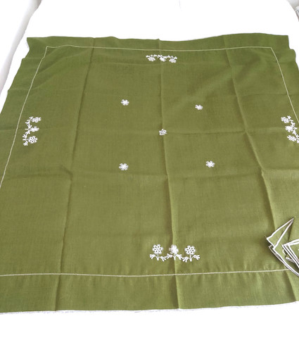 Vintage table cloth - table, napkins