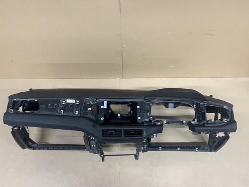 Polo line dashboard - polo, r-line