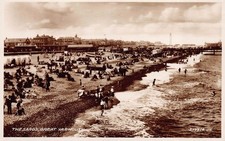 The Sands Great Yarmouth Busy