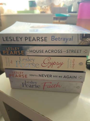 Lesley pearse job lot - 5-in-1,