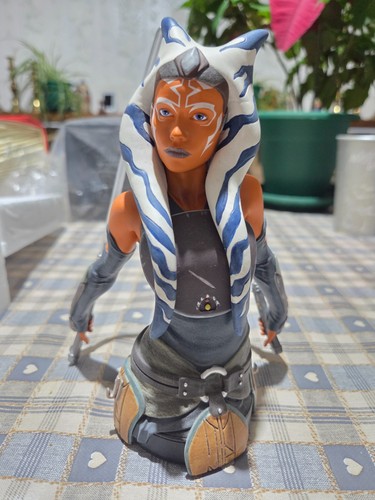 Ahsoka tano mini bust - mini, gentle