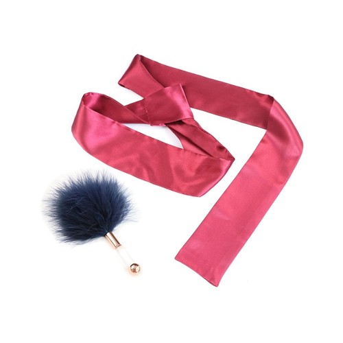Feather paddle french - french, crop