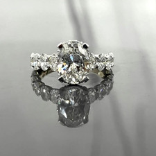 2 Carat Oval Lab Grown Diamond