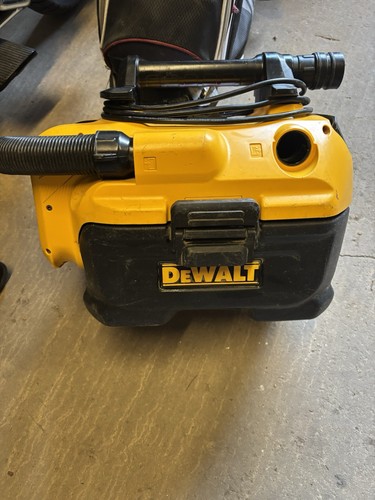 Dewalt dcv584l wet dry - wet/dry, bagless