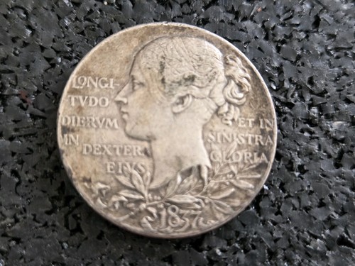1897 royal mint queen - mint,
